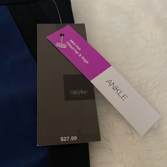 NWT MOSSIMO Mid-rise Fitted Hip & Thigh Ankle Crop Officer Blue Pants Size 10 - Picture 4 of 14